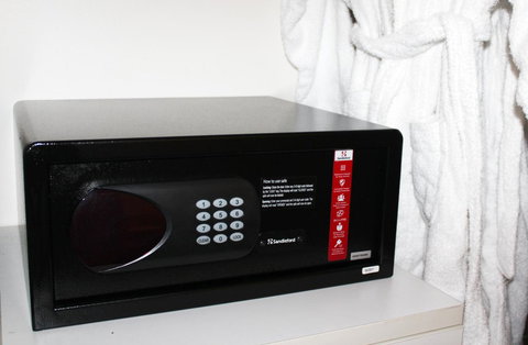 Hotel Grand Chancellor Adelaide - Accommodation Directory 24