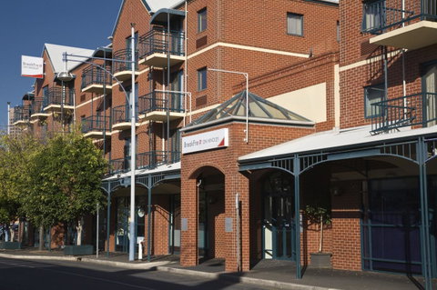 BreakFree Adelaide - Accommodation Directory 5
