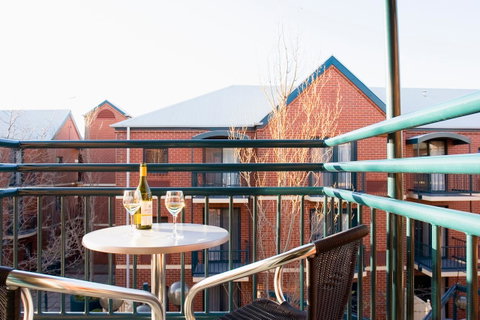 BreakFree Adelaide - Accommodation Directory 8