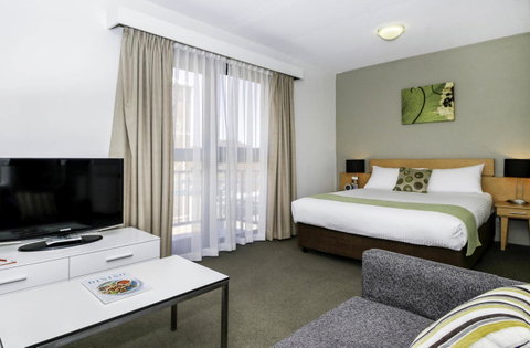 BreakFree Adelaide - Accommodation Directory 13