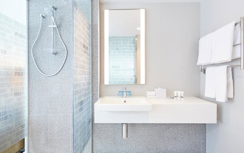 Holiday Inn Express Adelaide City Centre, An IHG Hotel - Accommodation Directory 4