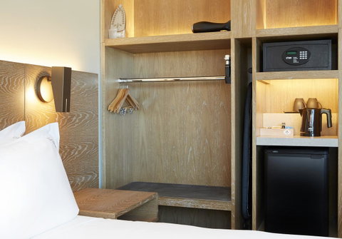 Holiday Inn Express Adelaide City Centre, An IHG Hotel - Accommodation Directory 9