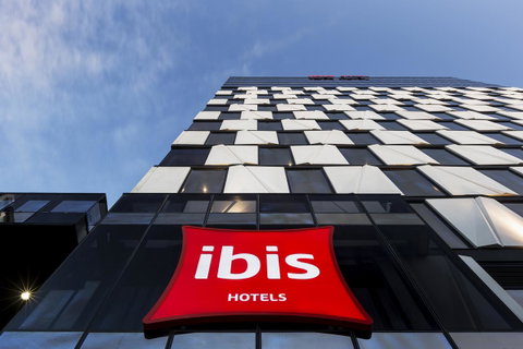 Ibis Adelaide - Accommodation Directory 13