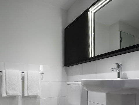 Ibis Adelaide - Accommodation Directory 10