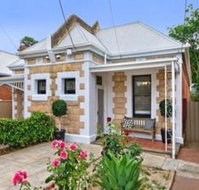 A Rose by the Park - Accommodation Directory