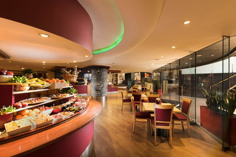 Stamford Plaza Adelaide - Accommodation Directory 3