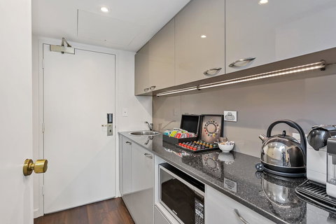 Stamford Plaza Adelaide - Accommodation Directory 41