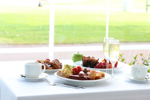 Stamford Grand Adelaide - Accommodation Directory 8