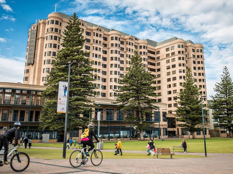 Stamford Grand Adelaide - Accommodation Directory 27