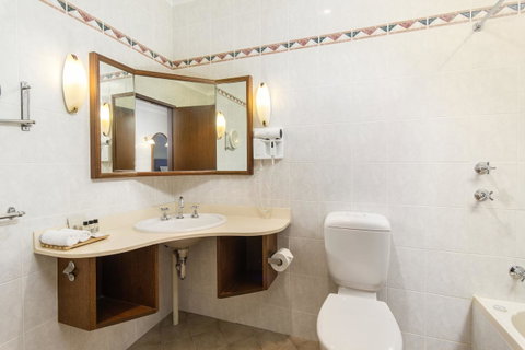 Adelaide Inn - Accommodation Directory 22