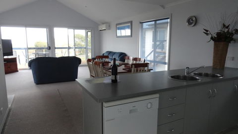 Kangaroo Island Bayview Villas - Accommodation Directory 13