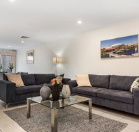 Close to City - Spacious 3 Bedroom Townhouse - Accommodation Directory