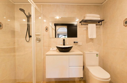 The Manor Basket Range - Accommodation Directory 6