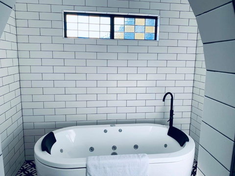 The Manor Basket Range - Accommodation Directory 11