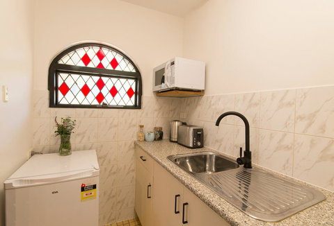 The Manor Basket Range - Accommodation Directory 5