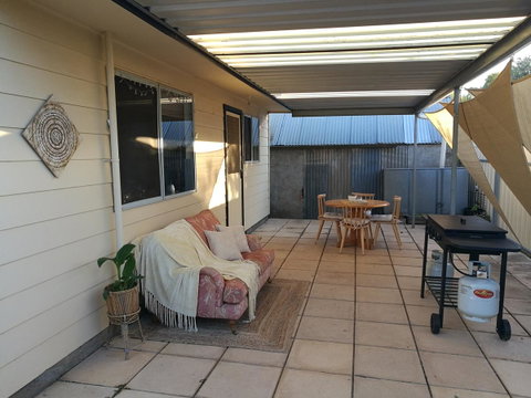 Hilda Anna's - Accommodation Directory 10