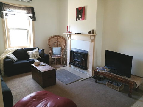 Hilda Anna's - Accommodation Directory 29