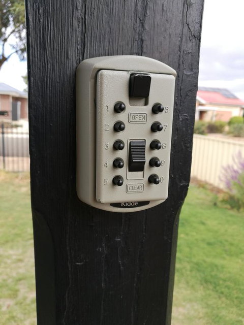 Hilda Anna's - Accommodation Directory 8