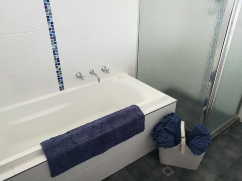 Hilda Anna's - Accommodation Directory 34