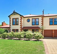 Wine and Roses Bed and Breakfast - Accommodation Directory