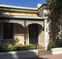 8 Osborne - Accommodation Directory
