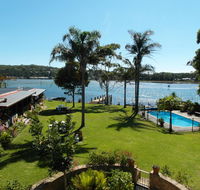 Lake Edge Apartments - Accommodation Directory