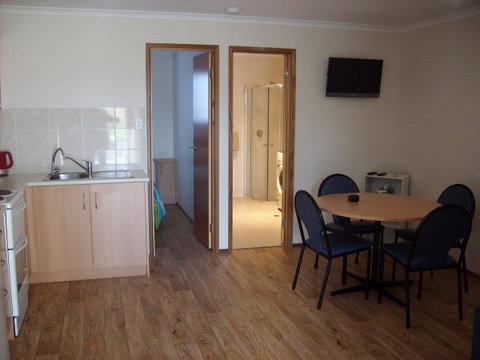 Jacko's Holiday Cabins - Accommodation Directory 3