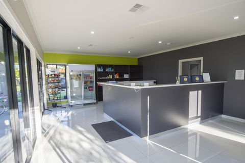 Paringa Resort - Accommodation Directory 10