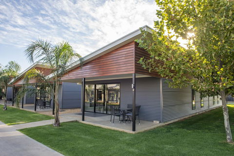 Paringa Resort - Accommodation Directory 0