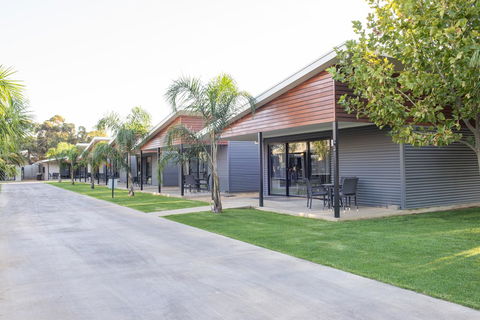 Paringa Resort - Accommodation Directory 4