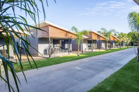 Paringa Resort - Accommodation Directory 2