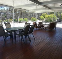 The Island House - Accommodation Directory