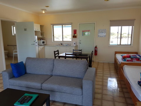 Marion Bay Holiday Villas - Accommodation Directory 12