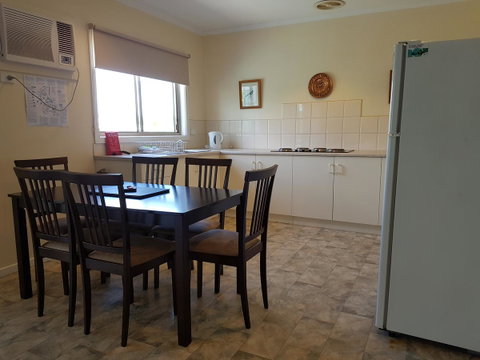 Marion Bay Holiday Villas - Accommodation Directory 14