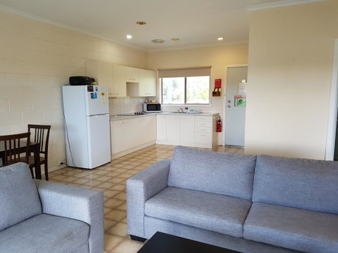 Marion Bay Holiday Villas - Accommodation Directory 0