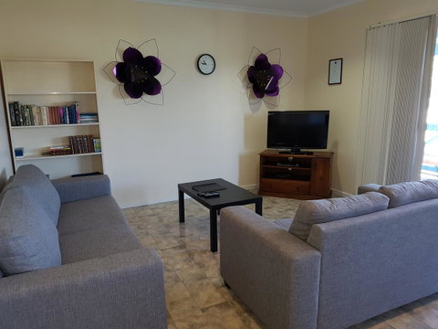 Marion Bay Holiday Villas - Accommodation Directory 11