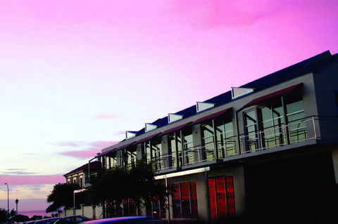 Semaphore Blue Apartments - Accommodation Directory 10