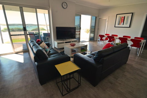 Beachview - Accommodation Directory 2