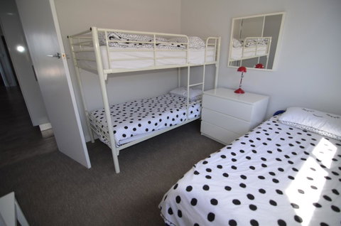 Beachview - Accommodation Directory 18