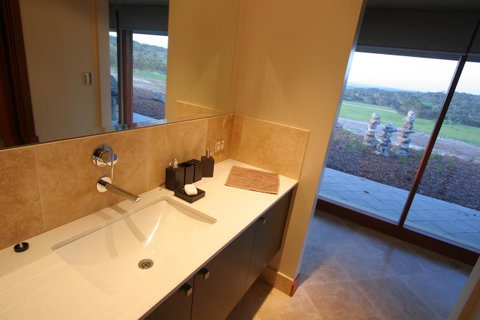 Almonta Park Lodge - Accommodation Directory 6