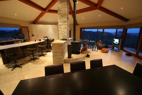 Almonta Park Lodge - Accommodation Directory 4