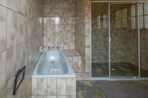 Bimbadeen - Accommodation Directory 7