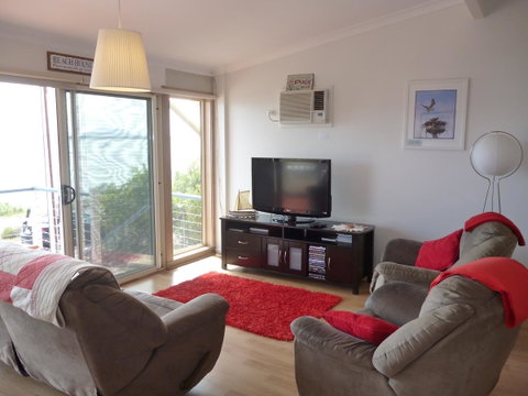 Seascape - Accommodation Directory 5