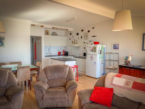 Seascape - Accommodation Directory 6