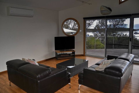 Rest A Shore Coffin Bay - Accommodation Directory 4