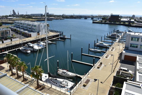 Breakwater Apartment - Accommodation Directory 20