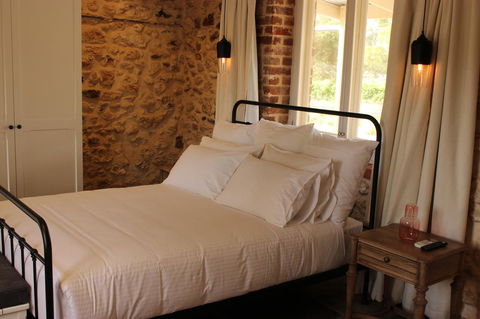 OXENBERRY FARM - Accommodation Directory 13