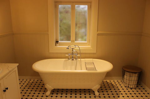 OXENBERRY FARM - Accommodation Directory 4