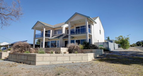 Bay Bliss - Accommodation Directory 4