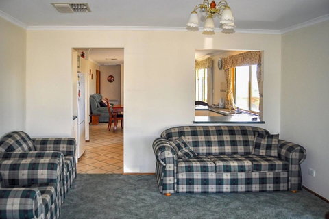 Baywatch - Accommodation Directory 5